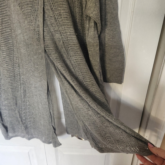 Torrid Boho gray Pointelle Knit open front cardigan with open split back Size - Picture 13 of 13
